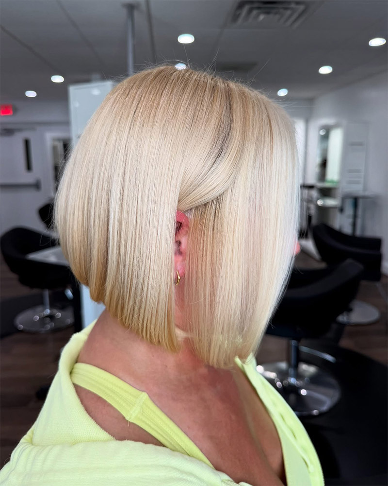 haircut at elavina salon