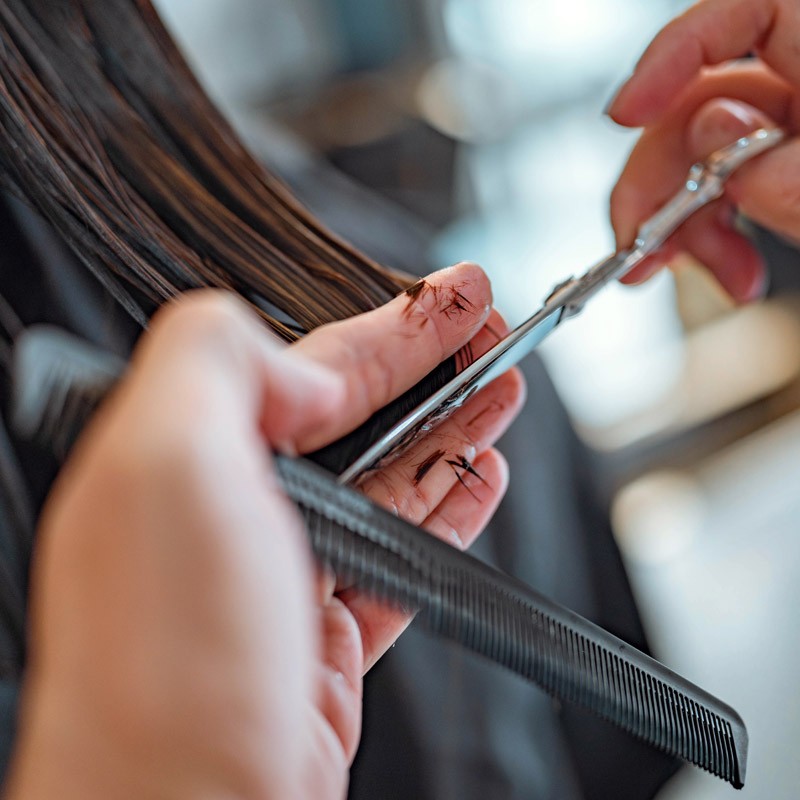 Beauty service at Elavína Salon and Spa in Manchester, NH